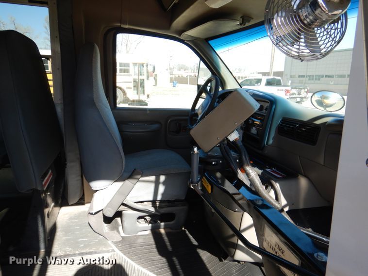 image for item GX9894 2001 GMC Savana G3500 Collins school bus