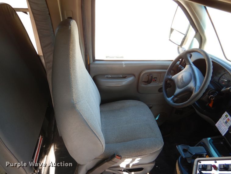 image for item GX9894 2001 GMC Savana G3500 Collins school bus