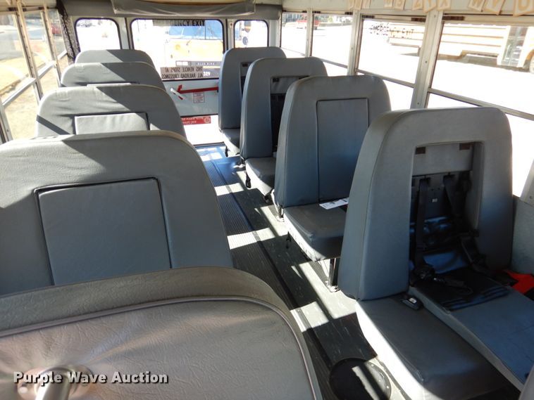 image for item GX9894 2001 GMC Savana G3500 Collins school bus