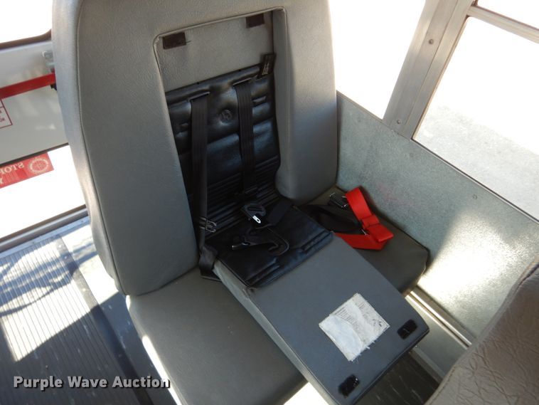 image for item GX9894 2001 GMC Savana G3500 Collins school bus