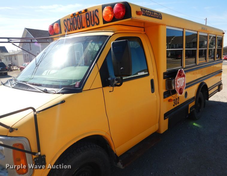image for item GX9894 2001 GMC Savana G3500 Collins school bus