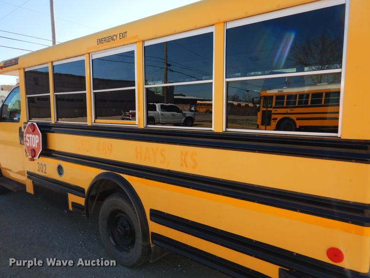 image for item GX9894 2001 GMC Savana G3500 Collins school bus
