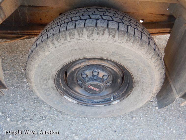 image for item GX9894 2001 GMC Savana G3500 Collins school bus