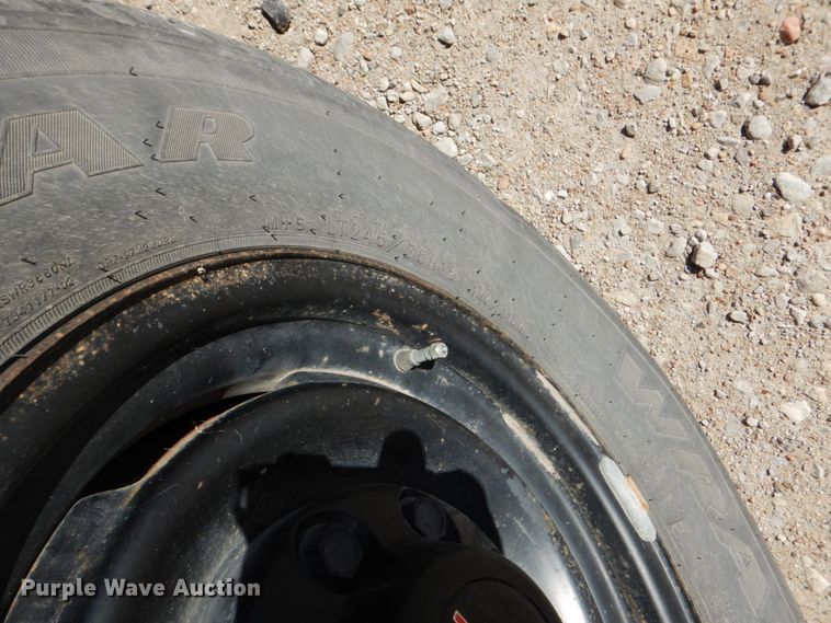 image for item GX9894 2001 GMC Savana G3500 Collins school bus