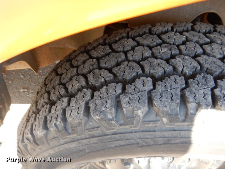 image for item GX9894 2001 GMC Savana G3500 Collins school bus