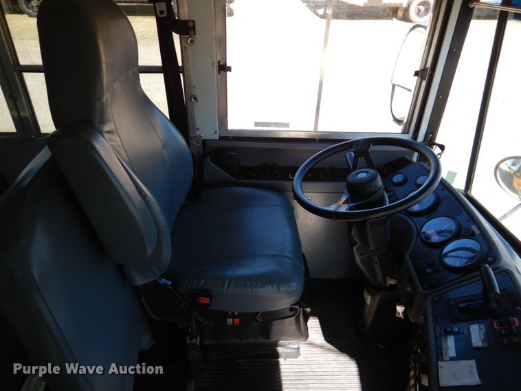 image for item GX9895 2009 Blue Bird All American school bus