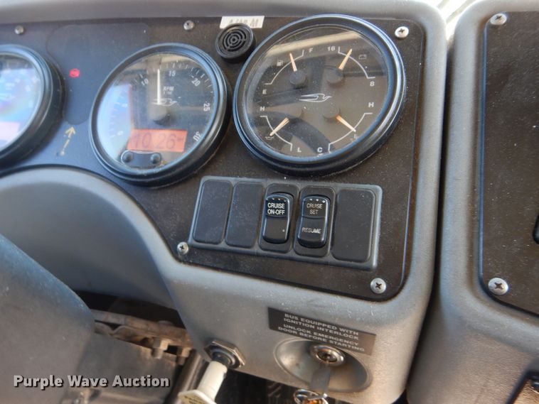 image for item GX9895 2009 Blue Bird All American school bus