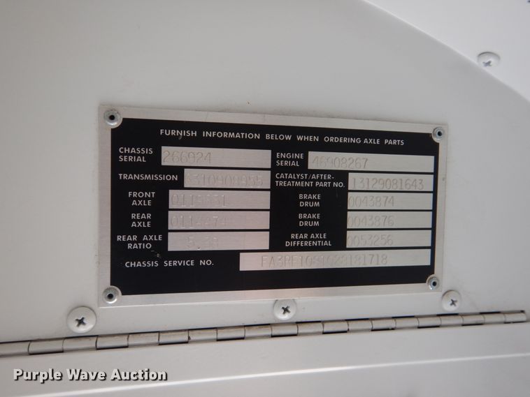 image for item GX9895 2009 Blue Bird All American school bus