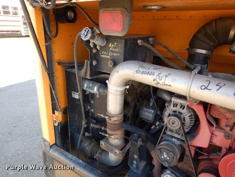 image for item GX9895 2009 Blue Bird All American school bus