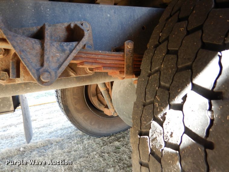 image for item GX9896 2005 International CE200 school bus