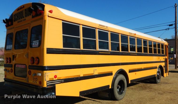 image for item GX9897 2004 Thomas Saf-T-Liner MVP EF school bus