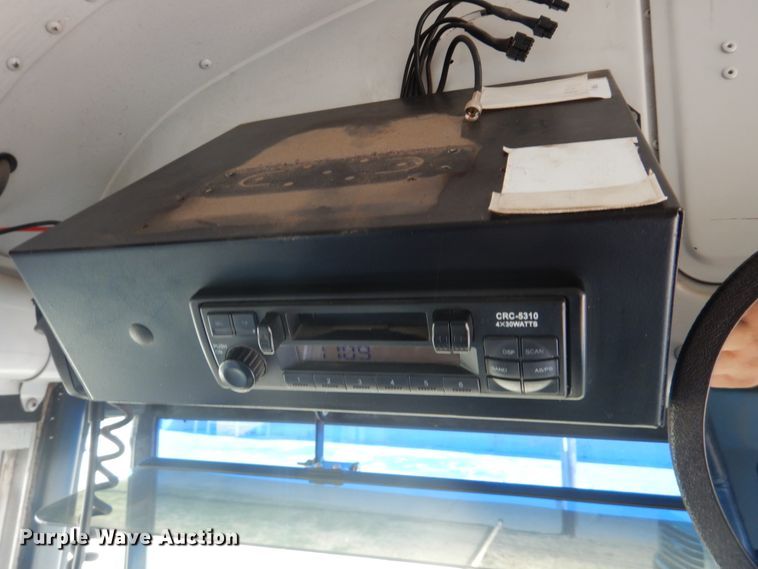 image for item GX9897 2004 Thomas Saf-T-Liner MVP EF school bus