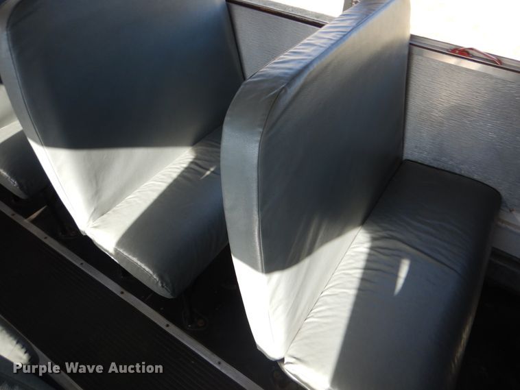 image for item GX9897 2004 Thomas Saf-T-Liner MVP EF school bus