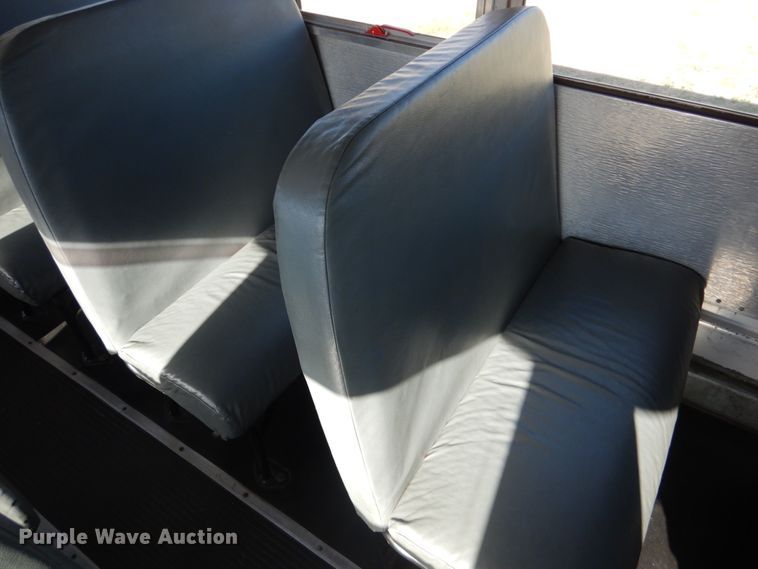 image for item GX9897 2004 Thomas Saf-T-Liner MVP EF school bus