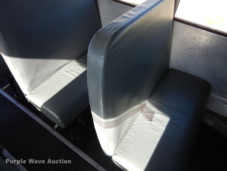 image for item GX9897 2004 Thomas Saf-T-Liner MVP EF school bus