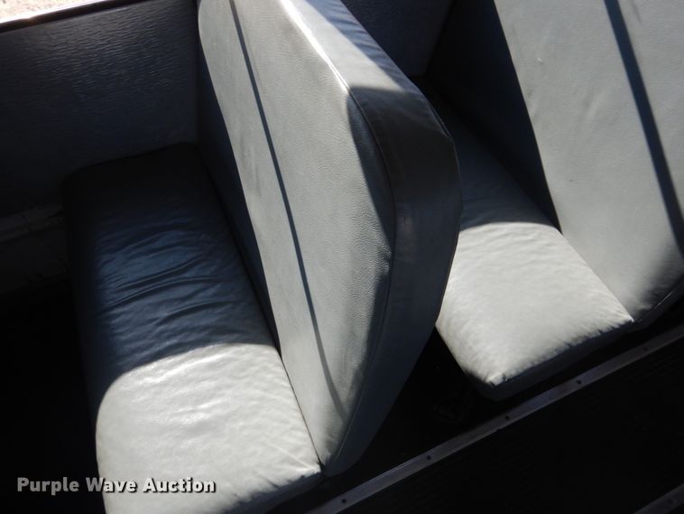 image for item GX9897 2004 Thomas Saf-T-Liner MVP EF school bus