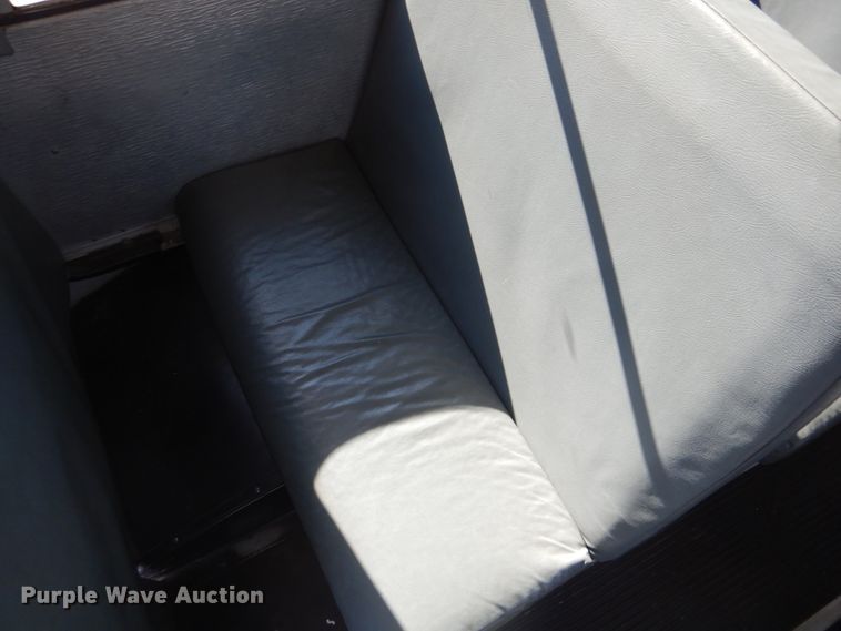 image for item GX9897 2004 Thomas Saf-T-Liner MVP EF school bus