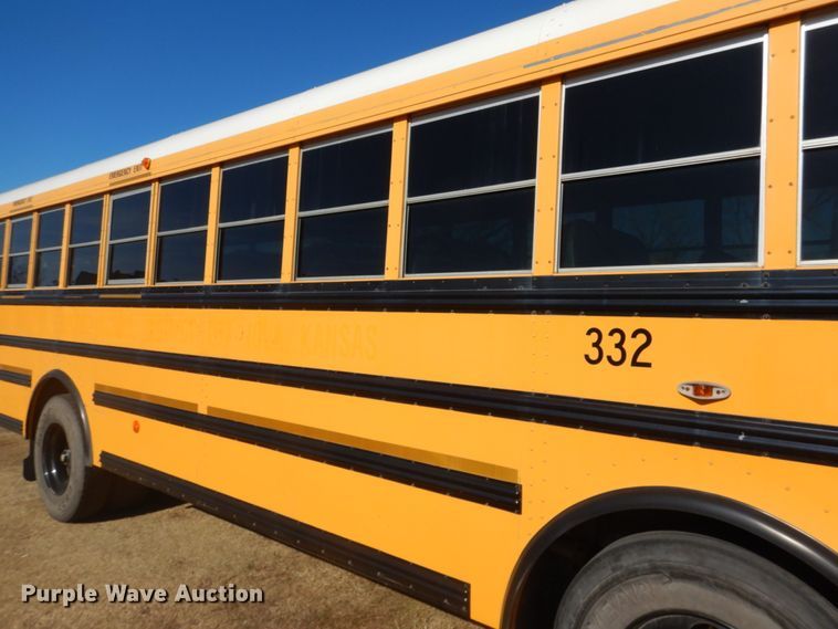 image for item GX9897 2004 Thomas Saf-T-Liner MVP EF school bus