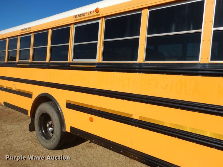 image for item GX9897 2004 Thomas Saf-T-Liner MVP EF school bus