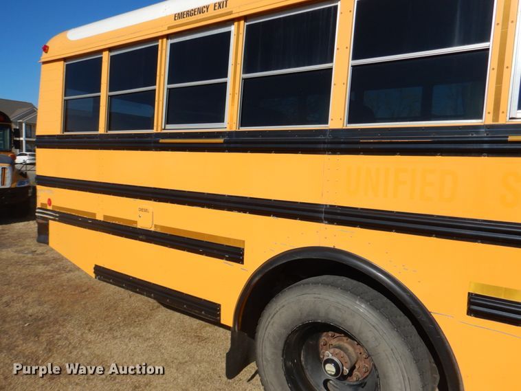 image for item GX9897 2004 Thomas Saf-T-Liner MVP EF school bus