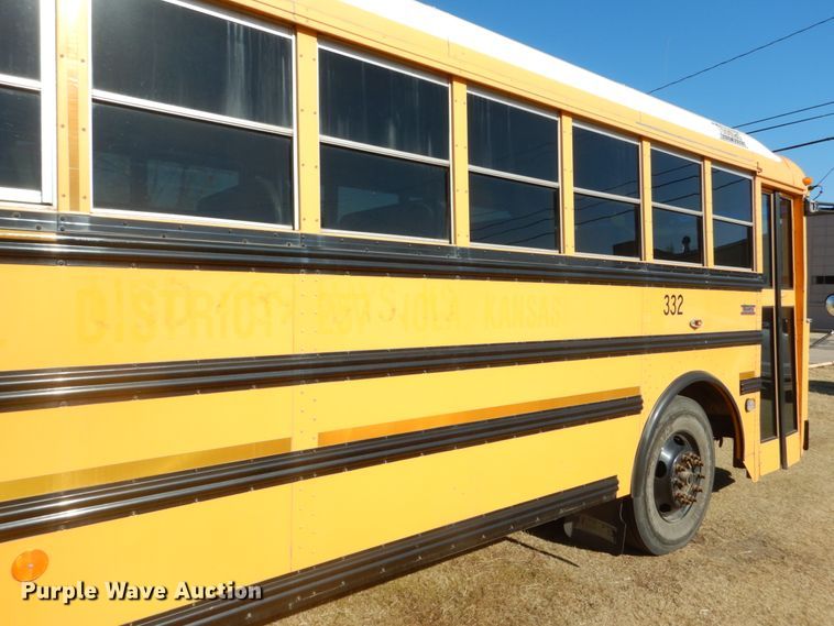 image for item GX9897 2004 Thomas Saf-T-Liner MVP EF school bus