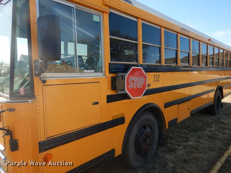 image for item GX9897 2004 Thomas Saf-T-Liner MVP EF school bus