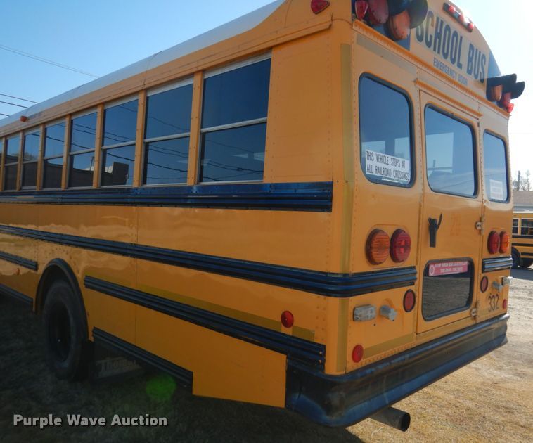 image for item GX9897 2004 Thomas Saf-T-Liner MVP EF school bus