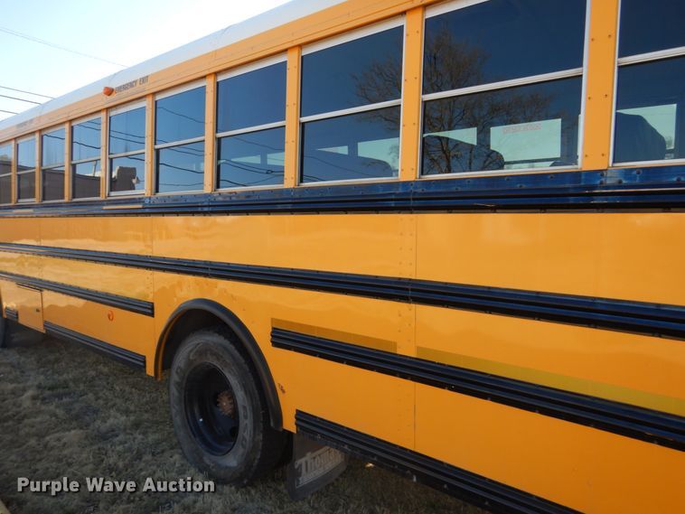 image for item GX9897 2004 Thomas Saf-T-Liner MVP EF school bus