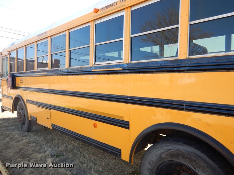 image for item GX9897 2004 Thomas Saf-T-Liner MVP EF school bus