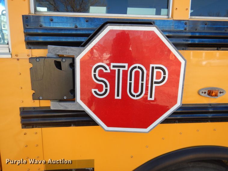 image for item GX9897 2004 Thomas Saf-T-Liner MVP EF school bus