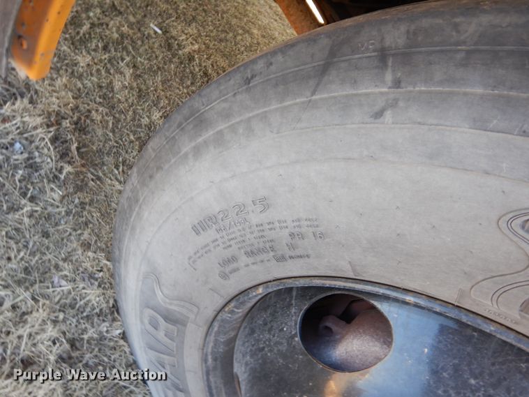 image for item GX9897 2004 Thomas Saf-T-Liner MVP EF school bus