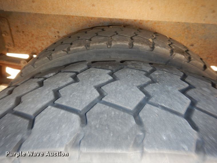 image for item GX9897 2004 Thomas Saf-T-Liner MVP EF school bus