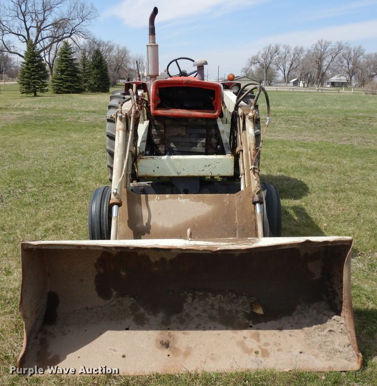image for item GY9002 1967 Massey-Ferguson 180 tractor