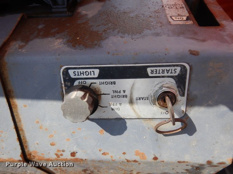 image for item GY9002 1967 Massey-Ferguson 180 tractor