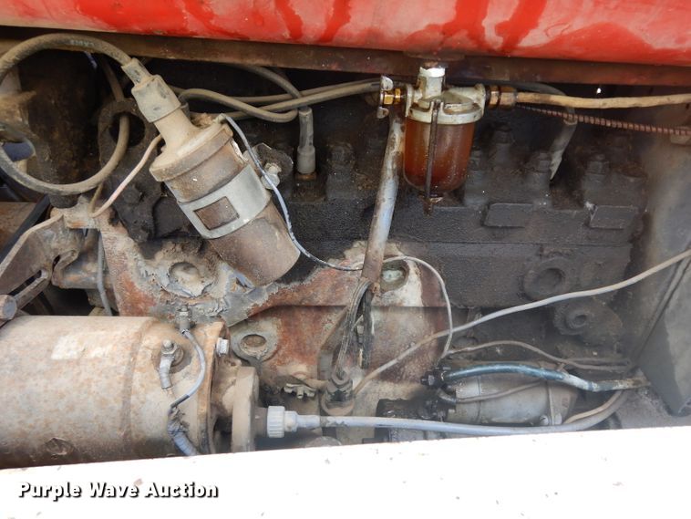 image for item GY9002 1967 Massey-Ferguson 180 tractor