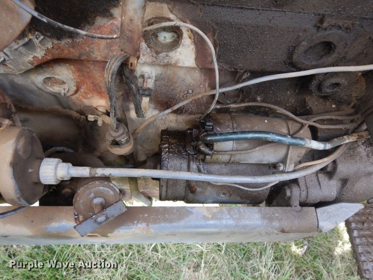 image for item GY9002 1967 Massey-Ferguson 180 tractor