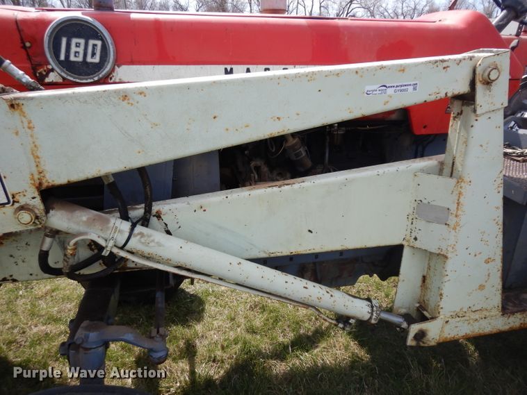 image for item GY9002 1967 Massey-Ferguson 180 tractor