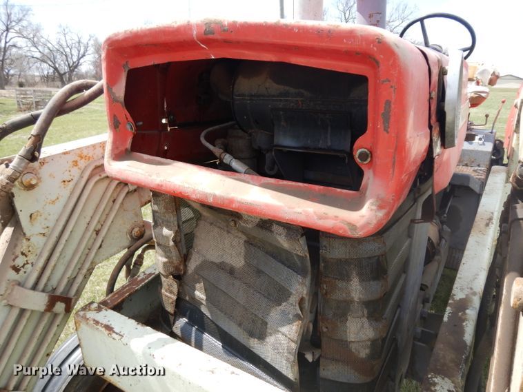 image for item GY9002 1967 Massey-Ferguson 180 tractor