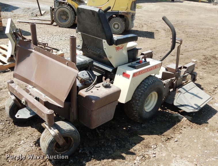 image for item HT9064 Grasshopper 616T2 lawn mower