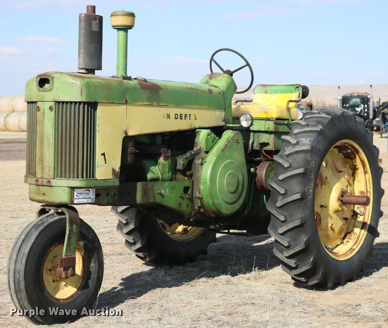 image for item DD6089 1959 John Deere 730 tractor