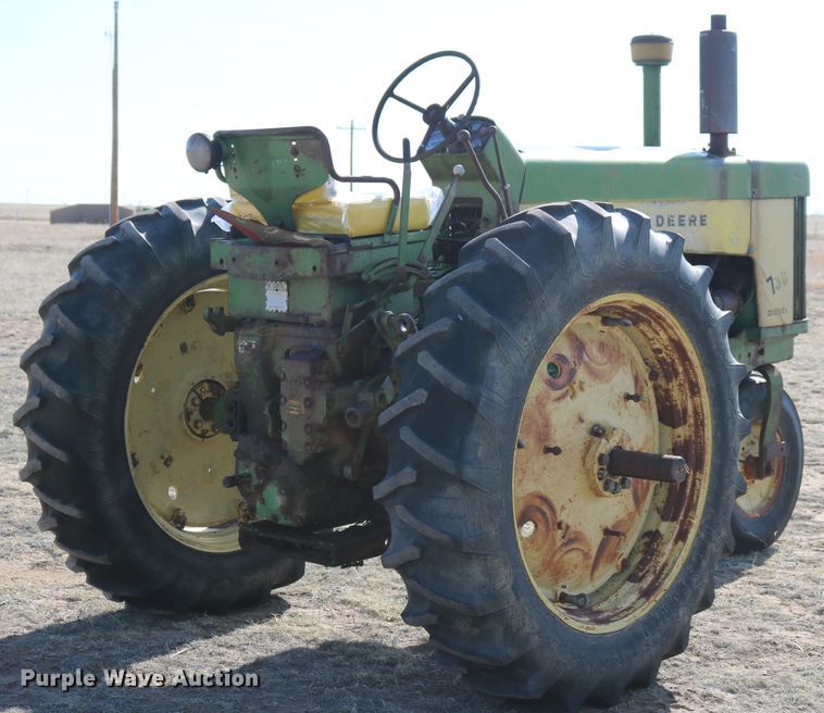 image for item DD6089 1959 John Deere 730 tractor