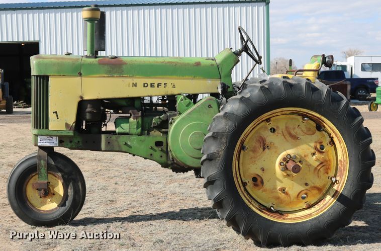 image for item DD6089 1959 John Deere 730 tractor