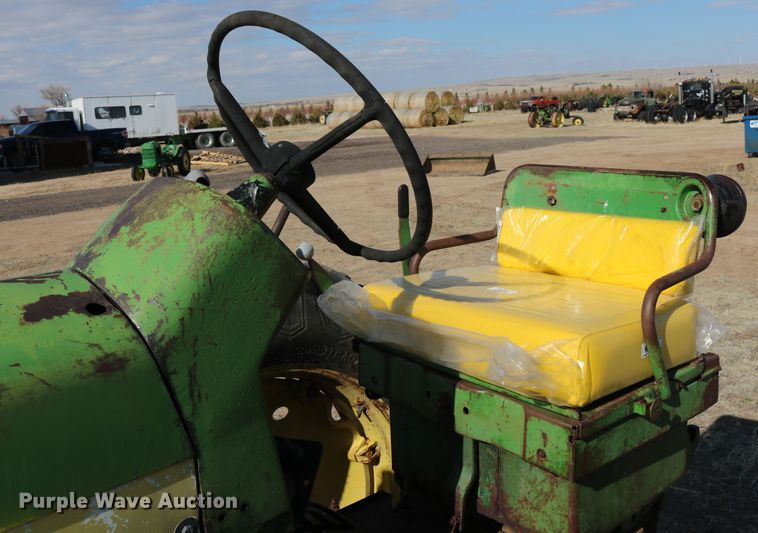image for item DD6089 1959 John Deere 730 tractor