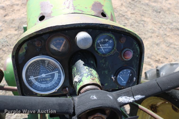 image for item DD6089 1959 John Deere 730 tractor