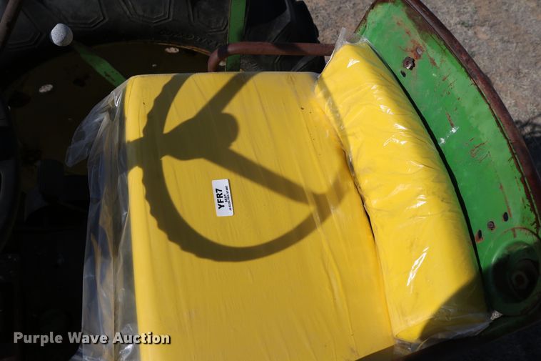 image for item DD6089 1959 John Deere 730 tractor