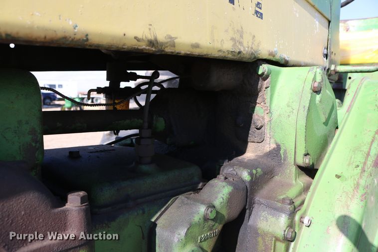 image for item DD6089 1959 John Deere 730 tractor