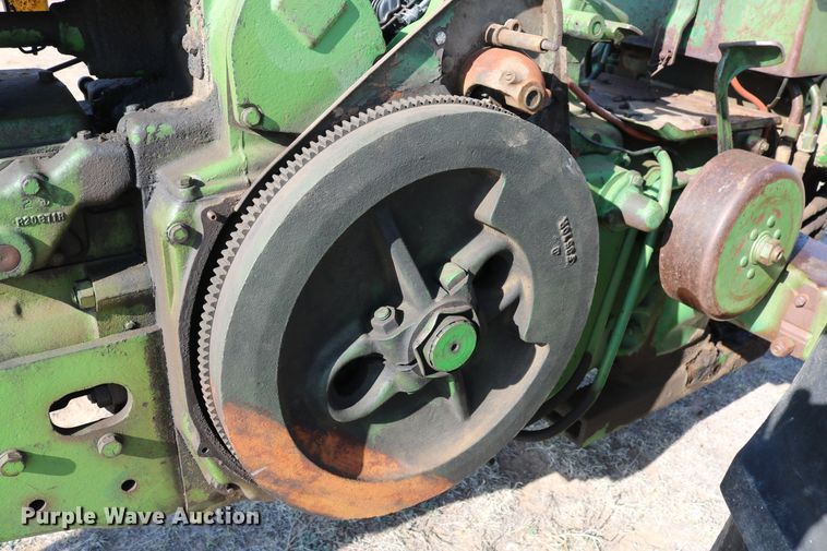 image for item DD6089 1959 John Deere 730 tractor