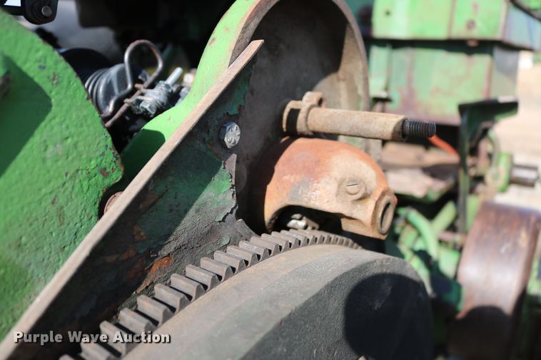 image for item DD6089 1959 John Deere 730 tractor