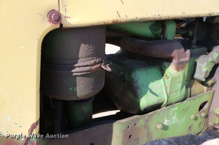 image for item DD6089 1959 John Deere 730 tractor