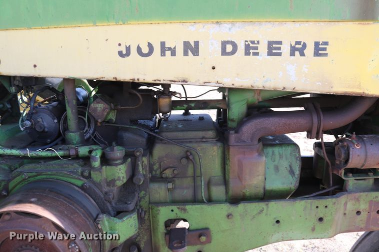 image for item DD6089 1959 John Deere 730 tractor